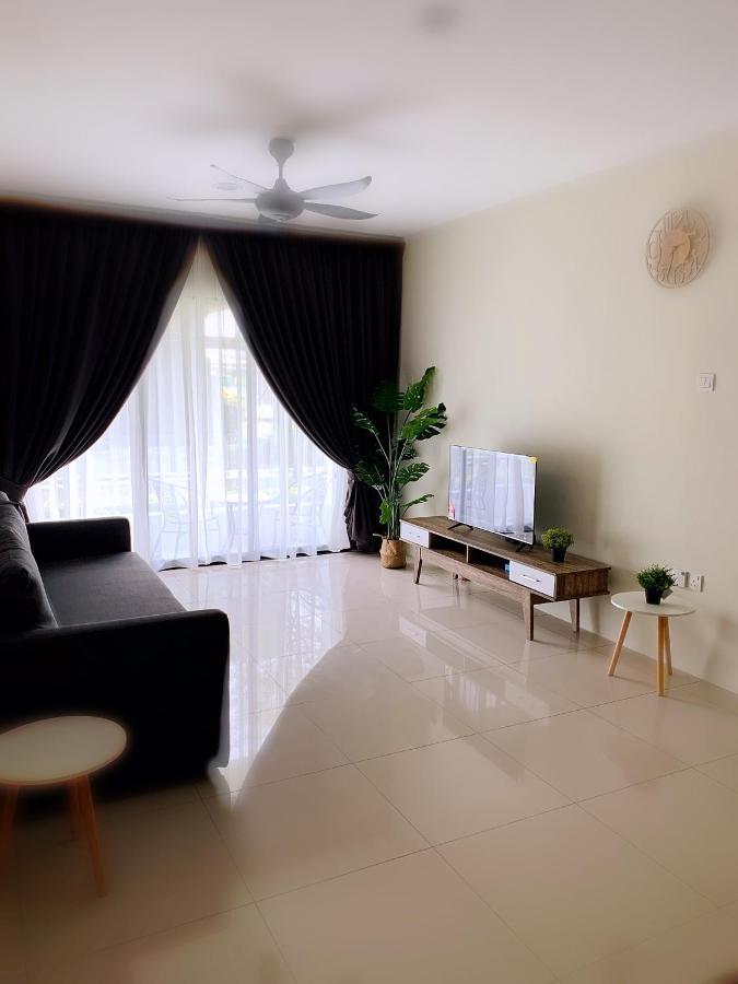 Aries Homestay Ipoh Exterior foto